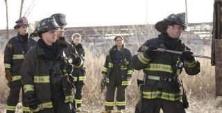 Chicago Fire: una scena dell'episodio Under the Knife