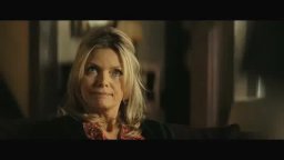 Red Band Trailer - The Family