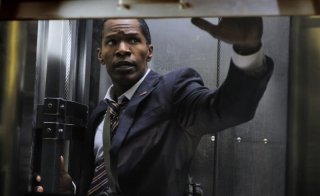 Jamie Foxx in una scena di Sotto Assedio - White House Down nei panni del Presidente Usa