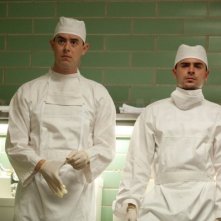 Parkland: Zac Efron e Colin Hanks in una scena del film