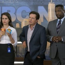 The Michael J. Fox Show: Michael J. Fox, Wendell Pierce ed Ana Nogueira in una scena della serie