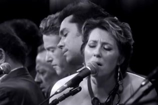 Trailer - Sing Me the Songs That Say I Love You - A Concert for Kate McGarrigle