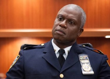 Brooklyn Nine-Nine: Andre Braugher in una scena della serie