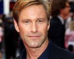 Aaron Eckhart esorcista in 'Incarnate'