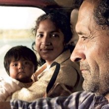 Las acacias: Germán de Silva con Hebe Duarte e la piccola Nayra Calle Mamani in una scena del film