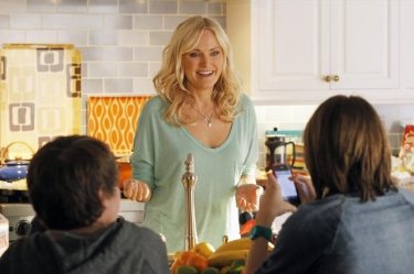 Trophy Wife: Malin Akerman in una scena della serie