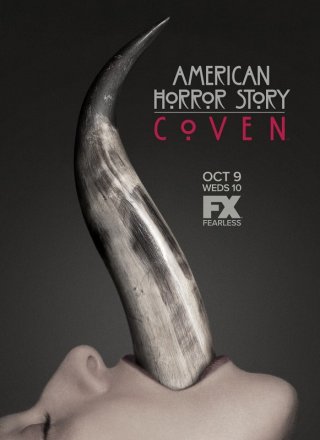 American Horror Story: Coven. Uno dei nuovi poster della stagione 3 della serie FX