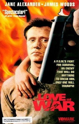 In love and war: la locandina del film