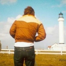 Evan Peters e Juno Temple in una scena di Truck Stop