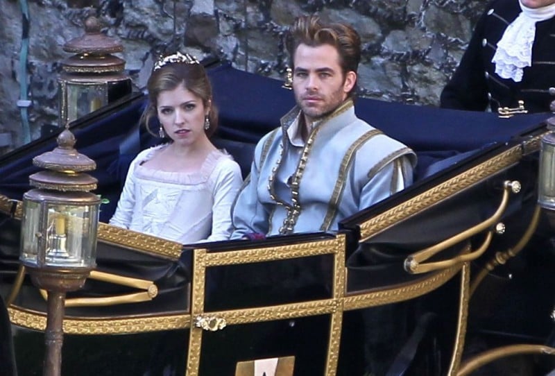 Into the Woods: Chris Pine e Anna Kendrick sul set