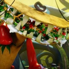 Piovono polpette 2, Il Tacodile in una scena