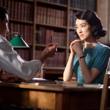 Emperor: Matthew Fox in una scena insieme ad Eriko Hatsune