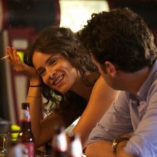 Rectify: Abigail Spencer in una scena insieme a Luke Kirby