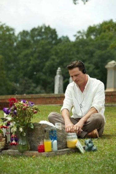 Rectify: Aden Young è Daniel Holden, un ex-detenuto nel braccio della morte rilasciato dopo 19 anni