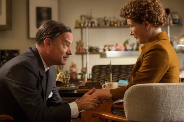 Saving Mr. Banks: Tom Hanks impegnato a convincere l'irremovibile Emma Thompson