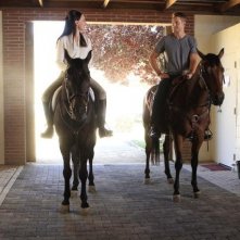 Revenge: Madeleine Stowe e Justin Hartley in una scena dell'episodio Fear