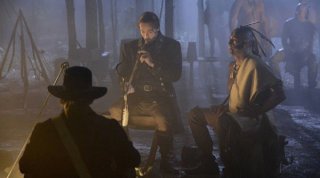 Sleepy Hollow: Tom Mison in un momento di 'For the Triumph of Evil...'