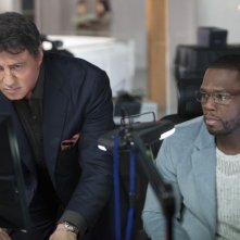 Escape Plan - Fuga dall'inferno: Sylvester Stallone in una scena insieme a 50 Cent