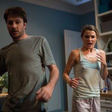 I protagonisti Josh Hamilton e Keri Russell in una scena di Dark Skies - Oscure presenze