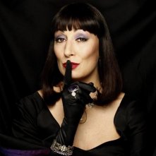Anjelica Huston in Chi ha paura delle streghe?