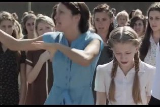 Trailer - The Starving Games