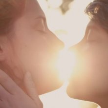 La vita di Adele: Léa Seydoux in una solare immagine del film con Adèle Exarchopoulos