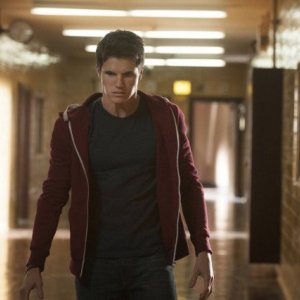 The Tomorrow People: Robbie Amell in una scena del pilot della serie