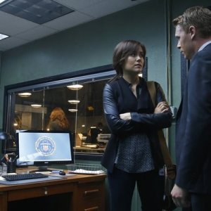 The Blacklist: Diego Klattenhoff e Megan Boone nell'episodio No. 84: Wujing