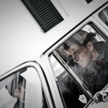 Song'e Napule: Giampaolo Morelli in una scena tratta dal film