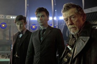 Doctor Who: Matt Smith, David Tennant e John Hurt nell'episodio speciale The Day of the Doctor