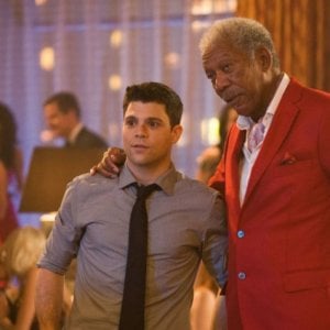 Last Vegas: Jerry Ferrara in una scena del film con Morgan Freeman