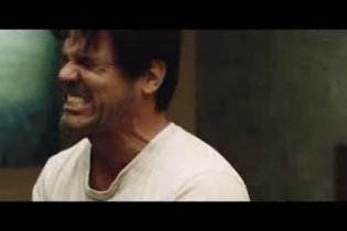 Red Band Trailer Italiano - Oldboy