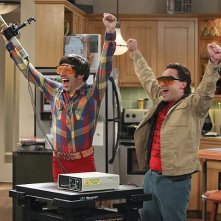 The Big Bang Theory: Johnny Galecki e Simon Helberg nell'episodio The Workplace Proximity