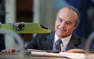Adriano Olivetti: La forza di un sogno: Luca Zingaretti in una scena della fiction