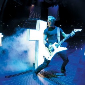 Metallica Through the Never: James Hetfield in una scena del film concerto