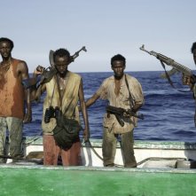 Captain Phillips - Attacco in mare aperto: pirati somali armati minacciano la nave americana in una scena del film