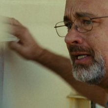 Captain Phillips: Tom Hanks impaurito in una scena del film