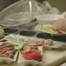 Something Good: una scena del film sulla sofisticazione del cibo