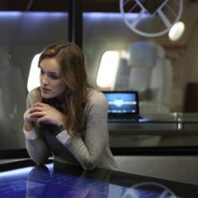 Agents of S.H.I.E.L.D.: Elizabeth Henstridge nell'episodio Girl in the Flower Dress