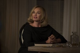 American Horror Story, Coven - Jessica Lange nell'episodio The Replacements