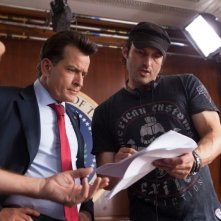 Charlie Sheen e Rober Rodriguez sul set del film Machete Kills