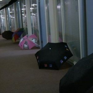 La maison de la radio: una scena tratta dal documentario che esplora l'universo radiofonico