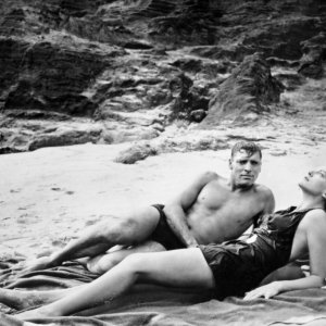 Burt Lancaster e Deborah Kerr in Da qui all'eternità