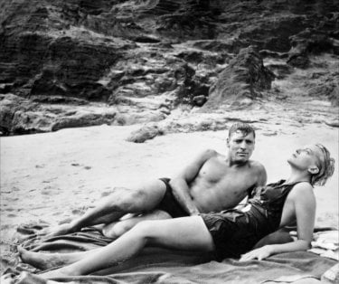 Burt Lancaster e Deborah Kerr in Da qui all'eternità