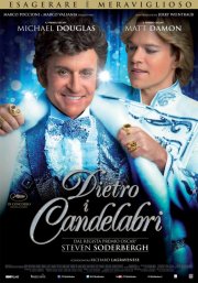 Dietro i candelabri: la locandina italiana del film