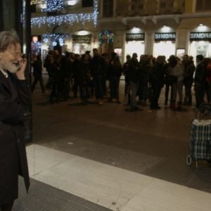 Ho fatto una barca di soldi: una scena del documentario sull'artista Fausto Delle Chiaie