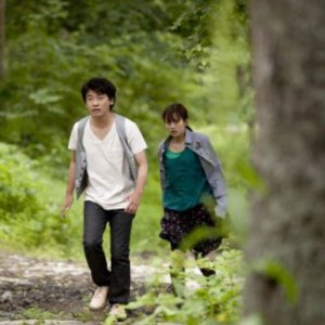 Seventh Code: Atsuko Maeda insieme a Ryôhei Suzuki in una scena