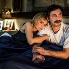 Come il vento: Valeria Golino con Filippo Timi in una scena del film