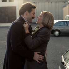 Come il vento: Valeria Golino in una tenera scena con Filippo Timi