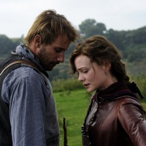 Via dalla pazza folla: Carey Mulligan in una scena con Matthias Schoenaerts